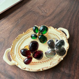 White Shell Earrings: Vintage Elegance, Modern Edge