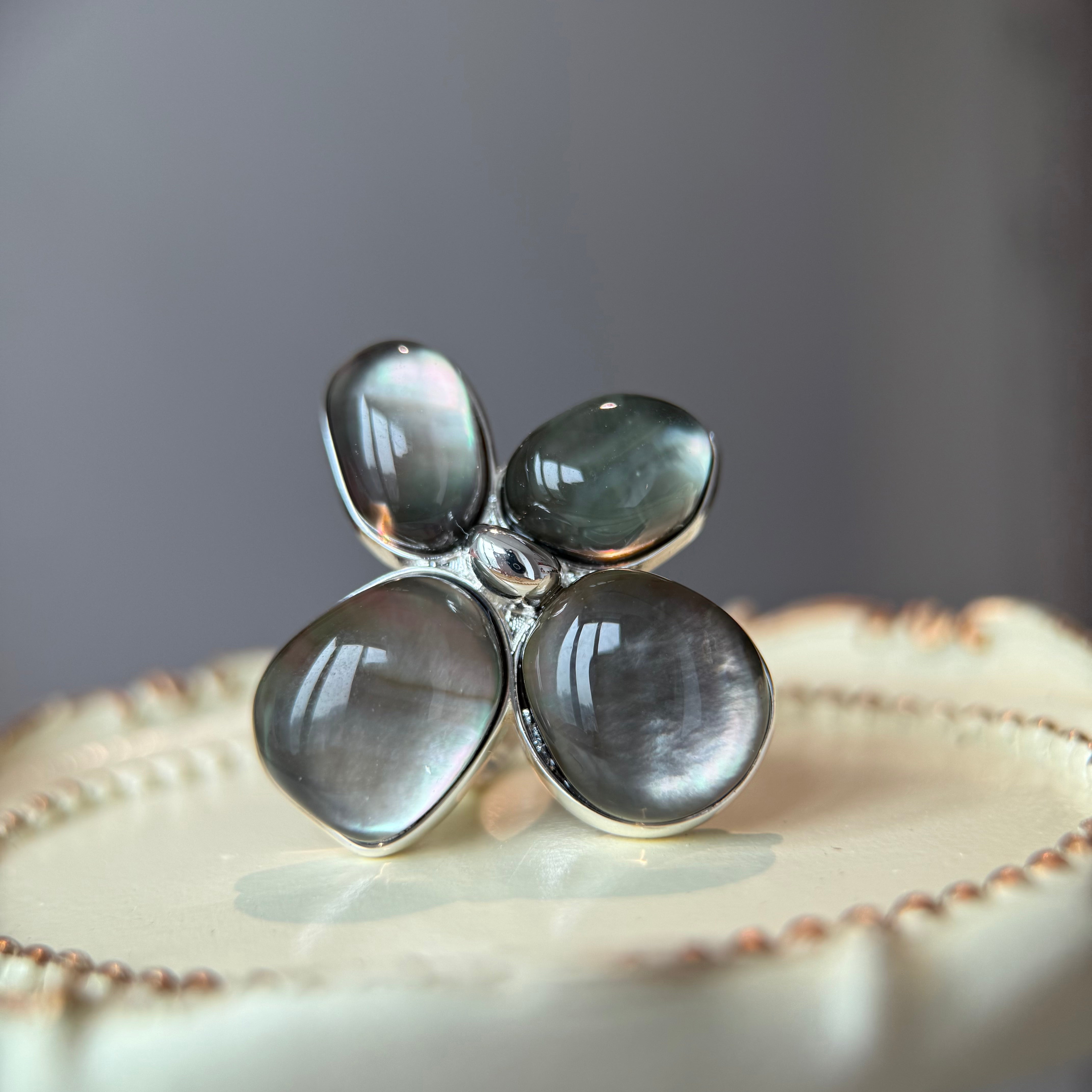 White Shell Earrings: Vintage Elegance, Modern Edge