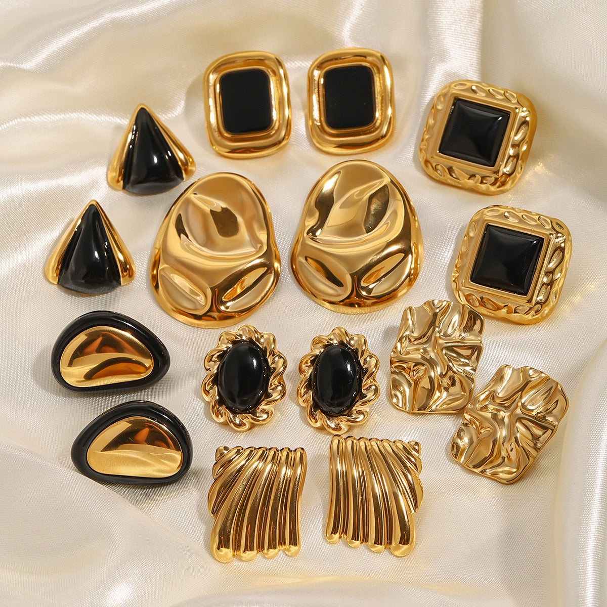 Classic Black and Gold Stud Earrings with Geometric Shape