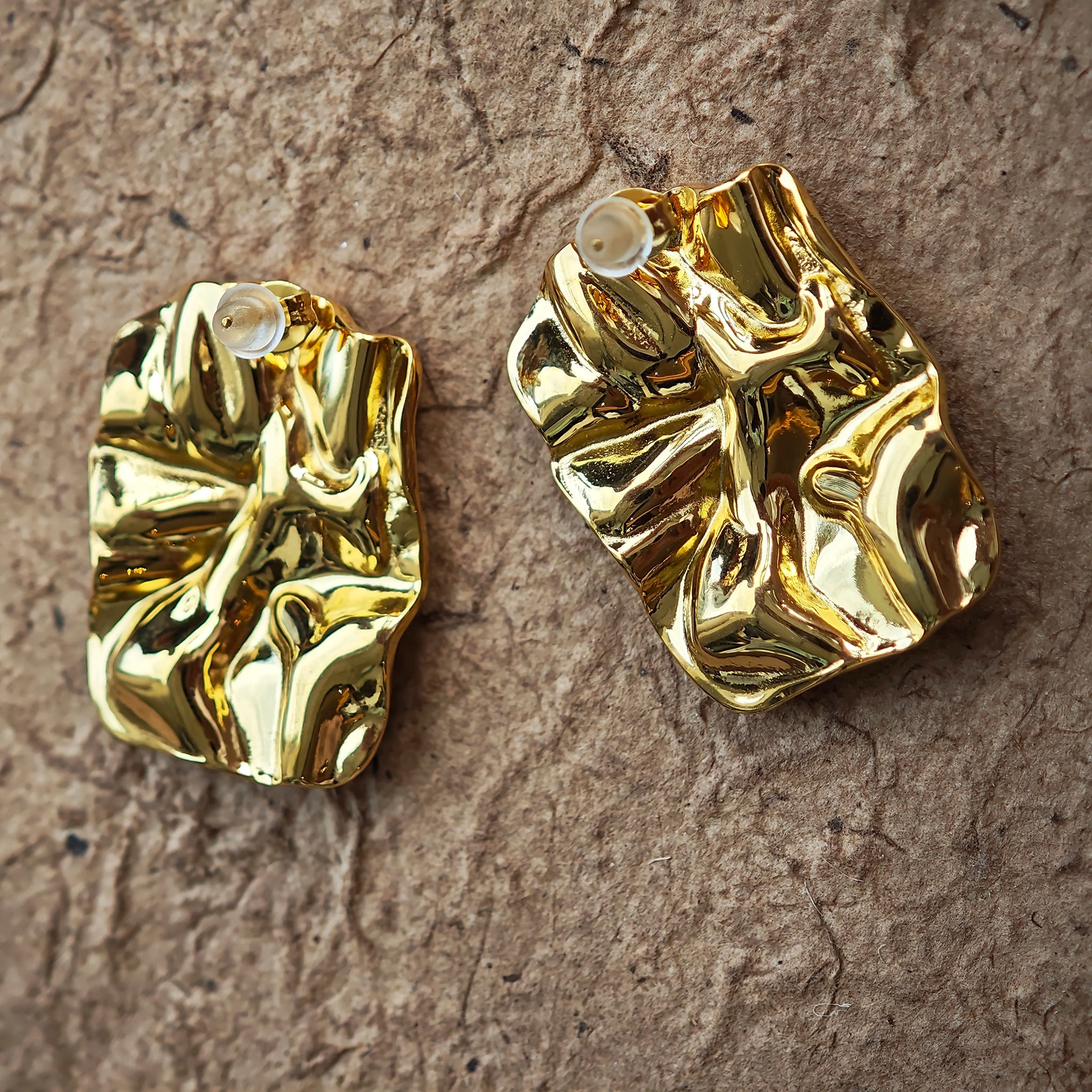 Classic Black and Gold Stud Earrings with Geometric Shape