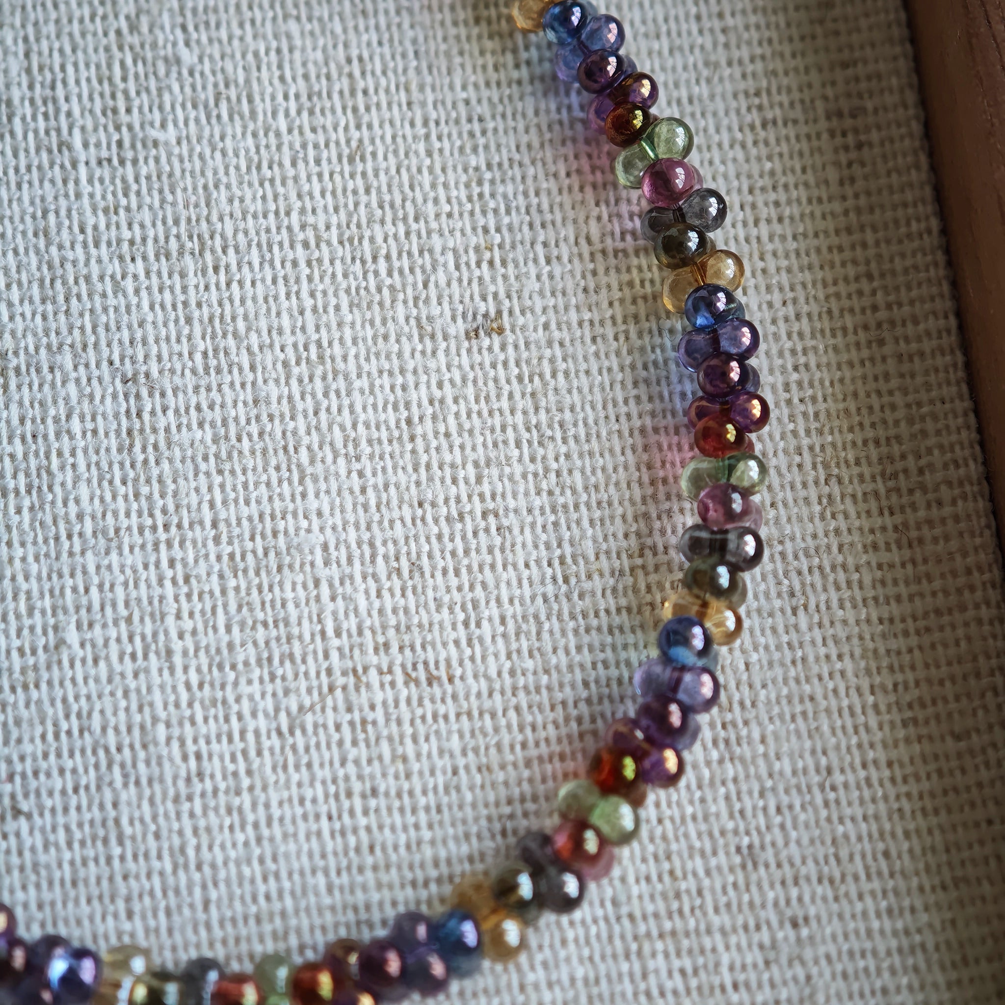 This is a minimalist necklace bracelet set with Peanut shape glass beads.