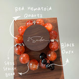 This is a original gemstone bracelet consists of Red Hematoid Quartz. In the bracelet, there is a Black Onyx loop. The bracelet is in red color, which looks very warm and vibrant.